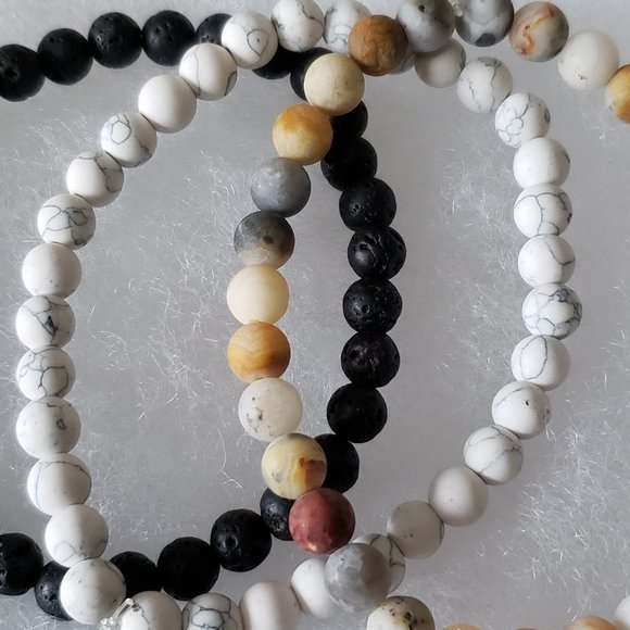 2/35$ NWOT Set of 3 matching bracelet lava beads and natural stones - Picture 5 of 5